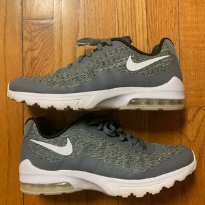 Nike, women’s size 9.5